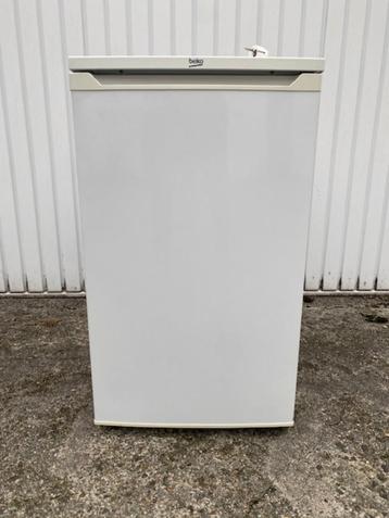 IJKAST incl vriesvak - tafelmodel beschikbaar voor biedingen