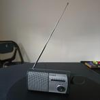 Kleine transistor radio Sony ICF-303, Ophalen of Verzenden, Gebruikt, Radio
