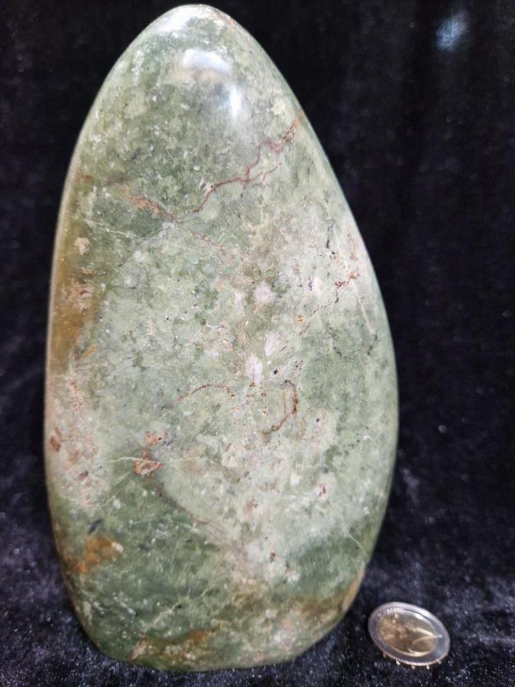 Mooie Chrysopraas Vrije Vorm Sculptuur - 1.140 g !, Verzamelen, Mineralen en Fossielen, Mineraal, Ophalen of Verzenden