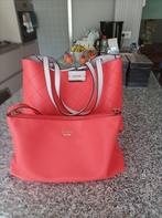 schoudertas en handtas merk Guess, Handtassen en Accessoires, Tassen | Damestassen, Ophalen, Nieuw, Oranje, Handtas