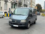 Peugeot boxer utility 2,2hdi 284.000 km/2006, Auto's, Bestelwagens en Lichte vracht, Voorwielaandrijving, Stof, Zwart, 4 cilinders