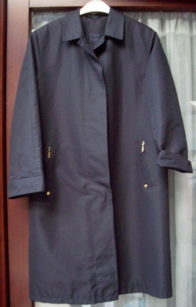 Vintage: Donker blauwe regenjas van Rue de France maat 36, Kleding | Dames, Jassen | Winter, Gedragen, Maat 36 (S), Blauw, Ophalen of Verzenden