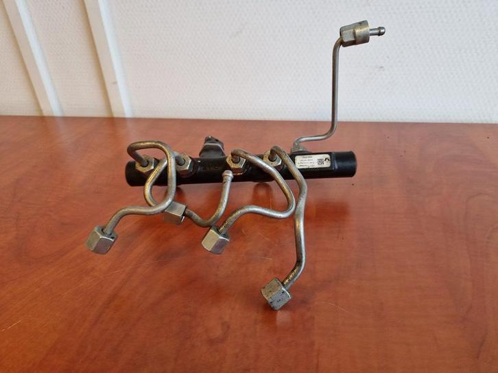 Gebruikte common rail Renault 1.5 DCI H8201157327, Auto-onderdelen, Brandstofsystemen, Gebruikt, Ophalen of Verzenden