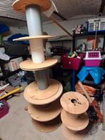 7 houten spoelen, Ophalen