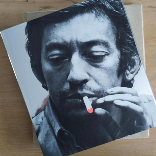 Gainsbourg Coelho Lhomeau Artbook ac fourreau TBE, Boeken, Biografieën, Film, Tv en Media, Ophalen of Verzenden