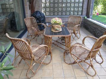 Vintage Rotan Terrassetje beschikbaar voor biedingen