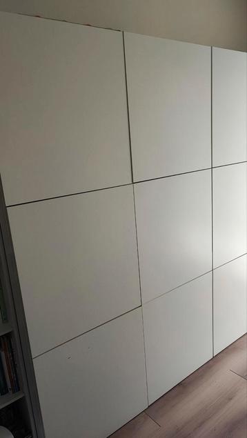 besta kast Ikea 2 stuks  beschikbaar voor biedingen