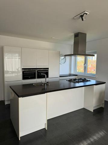 Compleet Net Modern Kookeiland + Siemens + GEDEMONTEERD  beschikbaar voor biedingen