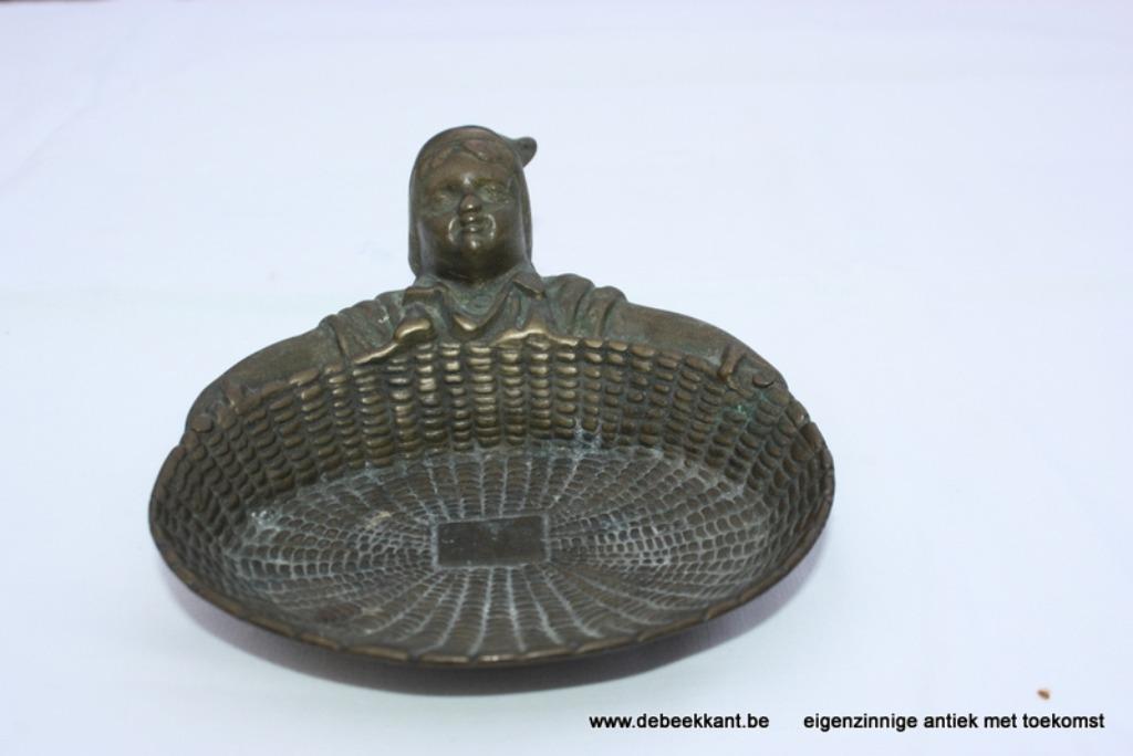 Retro vintage antieke oude vide poche mannetje met mand, Enlèvement ou Envoi