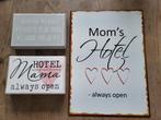 Decoratie : Mom's hotel, hotel mama, Ophalen of Verzenden, Zo goed als nieuw