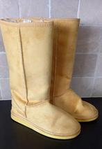 Uggs look a likes botten, Kleding | Dames, Ophalen of Verzenden, Zo goed als nieuw, Geel