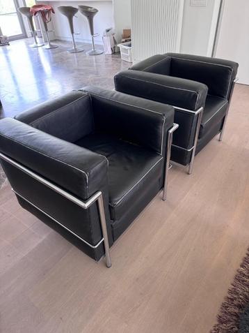Replica LC2 Le Corbusier 2 stuks, Modern design, Moins de 75 cm, Enlèvement, Utilisé