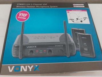 2 Microfoonheadsets beschikbaar voor biedingen