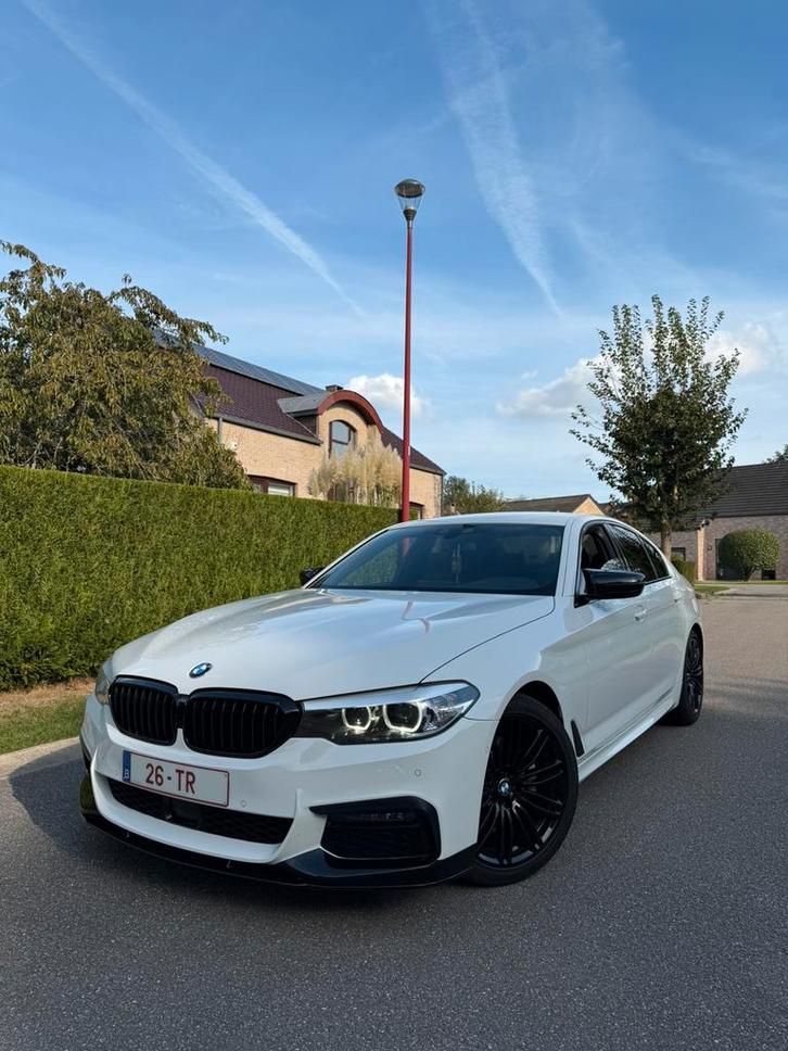 BMW 518D-pakket M, Auto's, BMW, Particulier, 5 Reeks, ABS, Achteruitrijcamera, Adaptieve lichten, Adaptive Cruise Control, Airbags