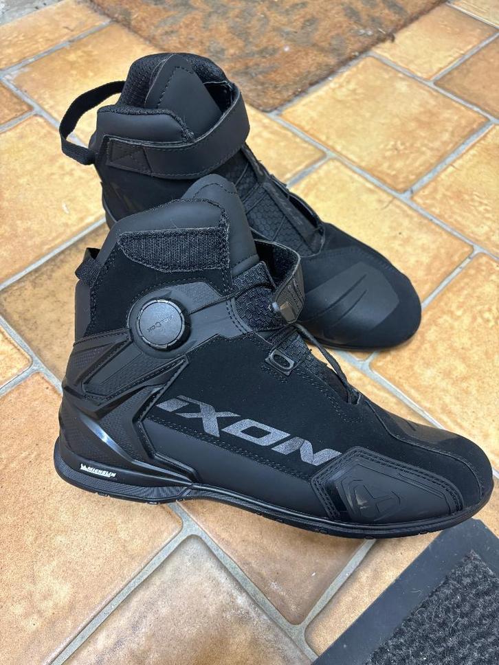 Botte moto ixon taille 44, Motoren, Kleding | Motorkleding, Laarzen, Heren, Nieuw zonder kaartje, Ophalen of Verzenden