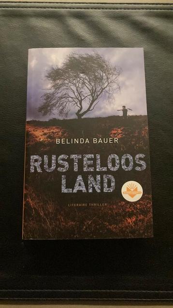 Rusteloos land beschikbaar voor biedingen