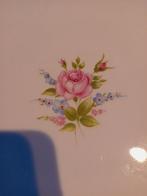 Koffieservies porselein wit versierd, Ophalen