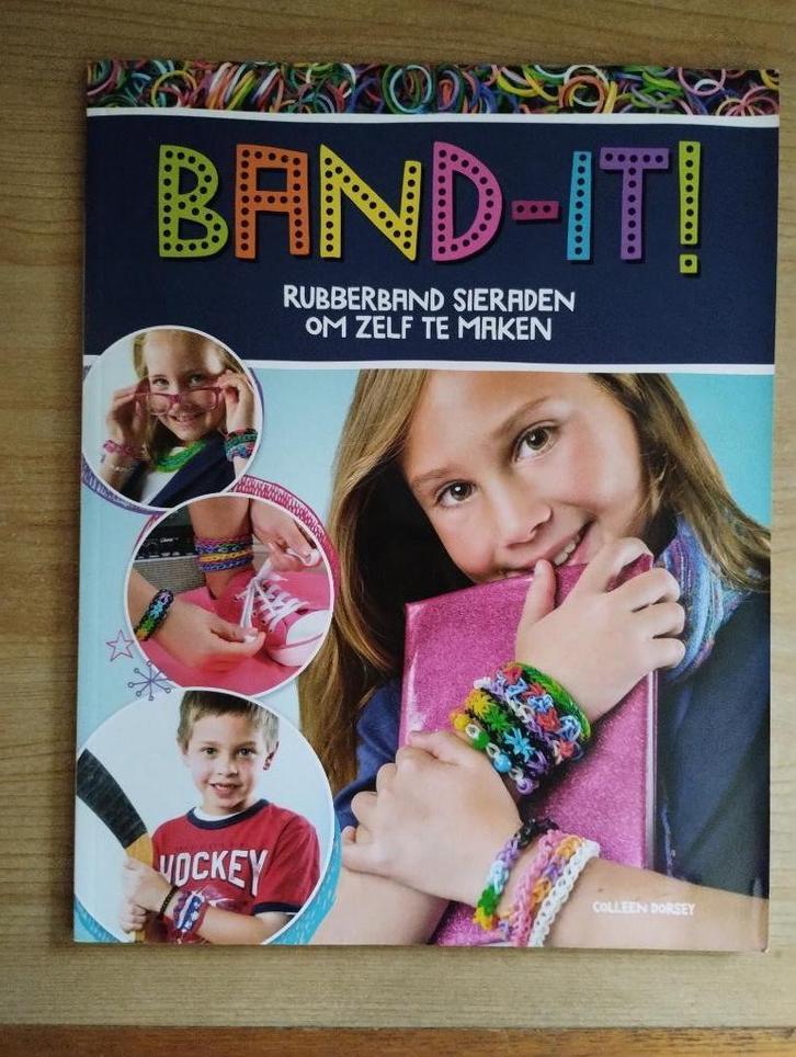 Loomband boek, Hobby en Vrije tijd, Kralen en Sieraden maken, Nieuw, Overige typen, Ophalen of Verzenden