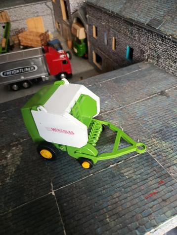 Agri Life Hercules 1:27 Pers beschikbaar voor biedingen
