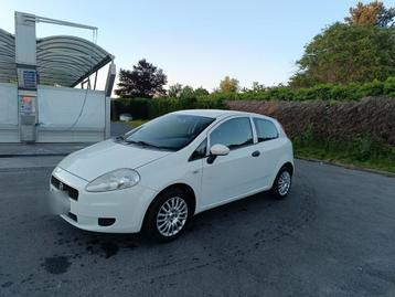 Fiat Punto 1.2 benzine 2013 gekerud voor Verkoop beschikbaar voor biedingen