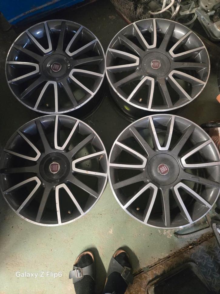 Jante fiat, Autos : Divers, Enjoliveurs, Enlèvement