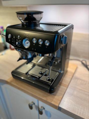 SAGE Machine Expresso Barista Express Impress disponible aux enchères