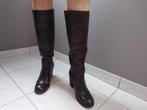 Lederen, donkerbruine laarzen. Merk: Yoututoi. Maat 39., Kleding | Dames, Schoenen, Ophalen, Hoge laarzen, Bruin, Zo goed als nieuw