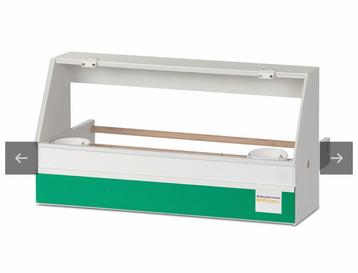 Eetbakken voor kweekvoilieres met morslade en rooster beschikbaar voor biedingen