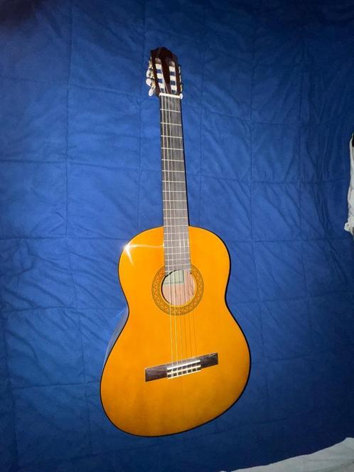 Yamaha C40II Guitare Classique - 4/4 en Bois (Naturelle), Musique & Instruments, Instruments à corde | Guitares | Acoustiques