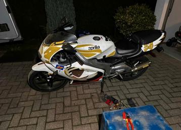 Gezocht , aprilia's rs 125 2t , alle bouwjaren.  beschikbaar voor biedingen