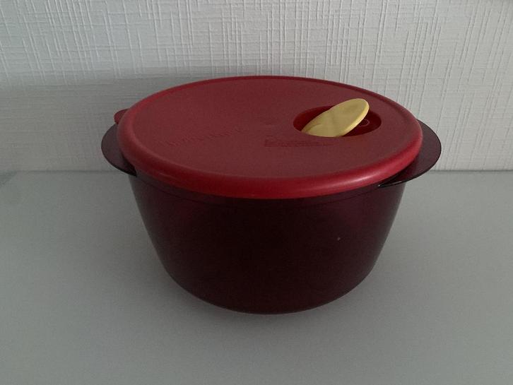 Tupperware Crystalplus 2l, Huis en Inrichting, Keuken | Tupperware, Gebruikt, Ophalen of Verzenden