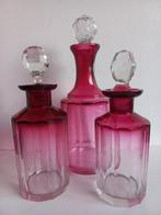 Aangeboden: 
3 antieke (jr  1920) kristal parfum karafjes., Antiek en Kunst, Ophalen of Verzenden