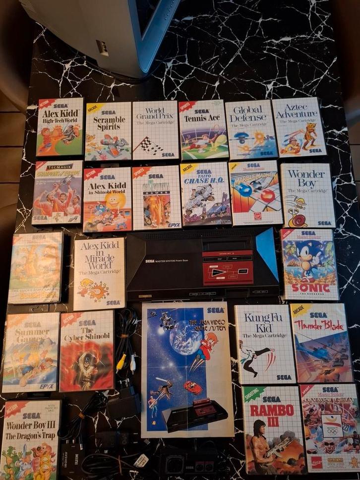 Sega Master System-console + 23 games in doos + controller +, Games en Spelcomputers, Games | Sega, Zo goed als nieuw, Master System