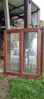 Dubbel opendraaiend raam 2 stuks(Engels), Doe-het-zelf en Bouw, Glas en Ramen, 120 tot 160 cm, Ophalen of Verzenden, 120 tot 160 cm