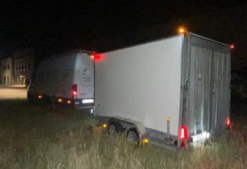Chauffeur B+E met eigen vervoer aangeboden beschikbaar voor biedingen