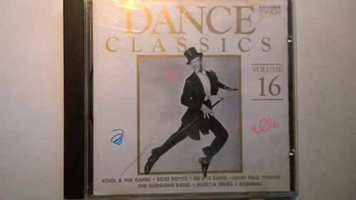 Dance Classics Volume 16, CD & DVD, CD | Compilations, Comme neuf, Dance, Envoi