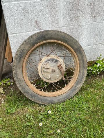 Roues moto anciennes, Enlèvement