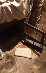 Poêle à mazout en fonte grand modèle est très lourd, Huis en Inrichting, Kachels, Zo goed als nieuw, Overige brandstoffen, Vrijstaand