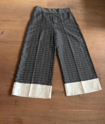 Zara : nieuw zwart crème satijnen 7/8 broek wijde pijp , S beschikbaar voor biedingen