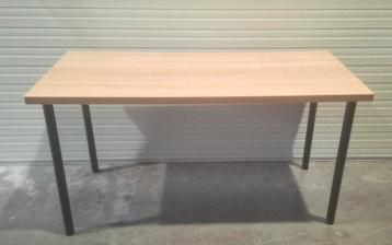 Bureautafel/ eettafel (1 stuk) - 140 x 60 x 70cm beschikbaar voor biedingen