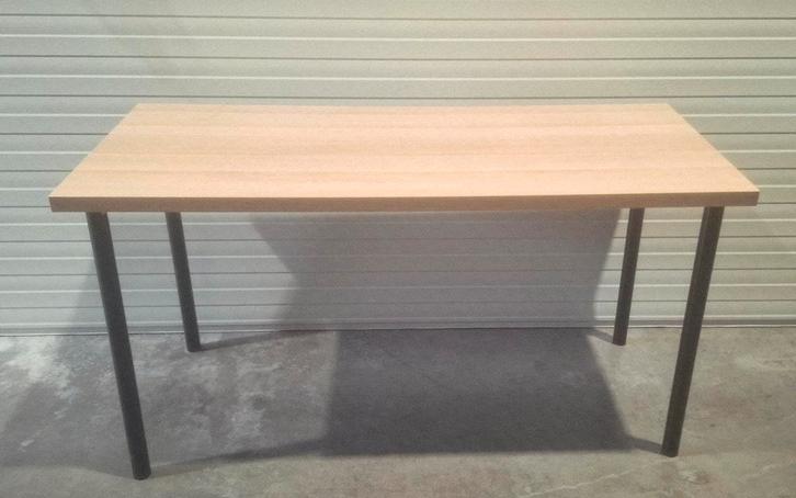 Bureautafel/ eettafel (1 stuk) - 140 x 60 x 70cm, Huis en Inrichting, Tafels | Statafels, Gebruikt, Ophalen