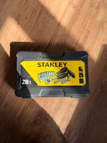 Stanley gereedschapsset (28- delige set) - amper gebruikt! beschikbaar voor biedingen