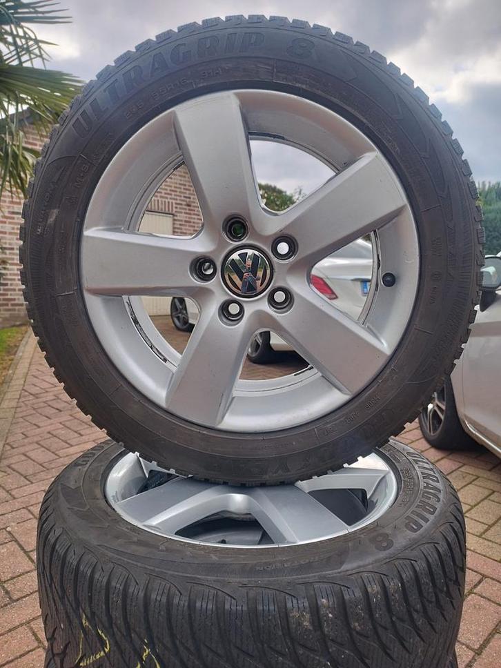 Winterbanden 205/55/R16 Goedyear originele Volkswagen 5X112, Auto-onderdelen, Banden en Velgen, Band(en), Winterbanden, 16 inch