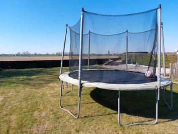 Goede trampoline  beschikbaar voor biedingen