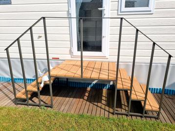 Instaptrappen voor stacaravans en chalets  beschikbaar voor biedingen