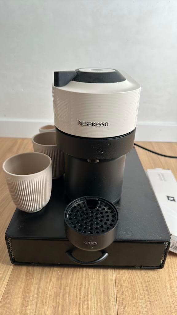 Koffiemachine nespresso, Ophalen, Gebruikt, Koffiemachine, 1 kopje