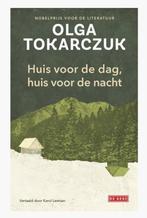 Boek Olga Tokarczuk - Huis voor de dag, huis voor de nacht, Boeken, Ophalen of Verzenden, Zo goed als nieuw, Olga Tokarczuk, België