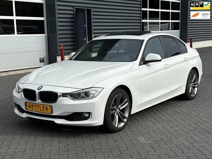 BMW 3-serie 320i High Executive, navigatie, panoramadak,clim, Auto diversen, Ongevalwagen, BMW, Automaat, Benzine, Berline, Wit