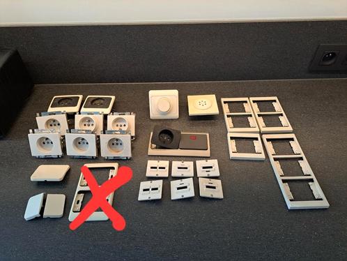 Stopcontacten, schakelaars en dimmer NIKO., Doe-het-zelf en Bouw, Elektriciteit en Kabels, Gebruikt, Schakelaar, Ophalen of Verzenden