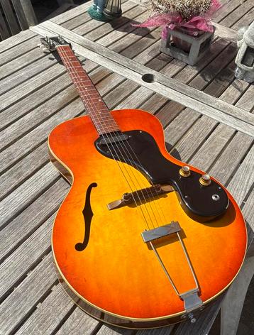 Gibson es 120t, Musique & Instruments, Instruments à corde | Guitares | Basses, Enlèvement, Utilisé, Semi-acoustique, 6 cordes